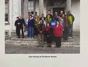 Clan tour group at Enniscoe House, 2009 Rally