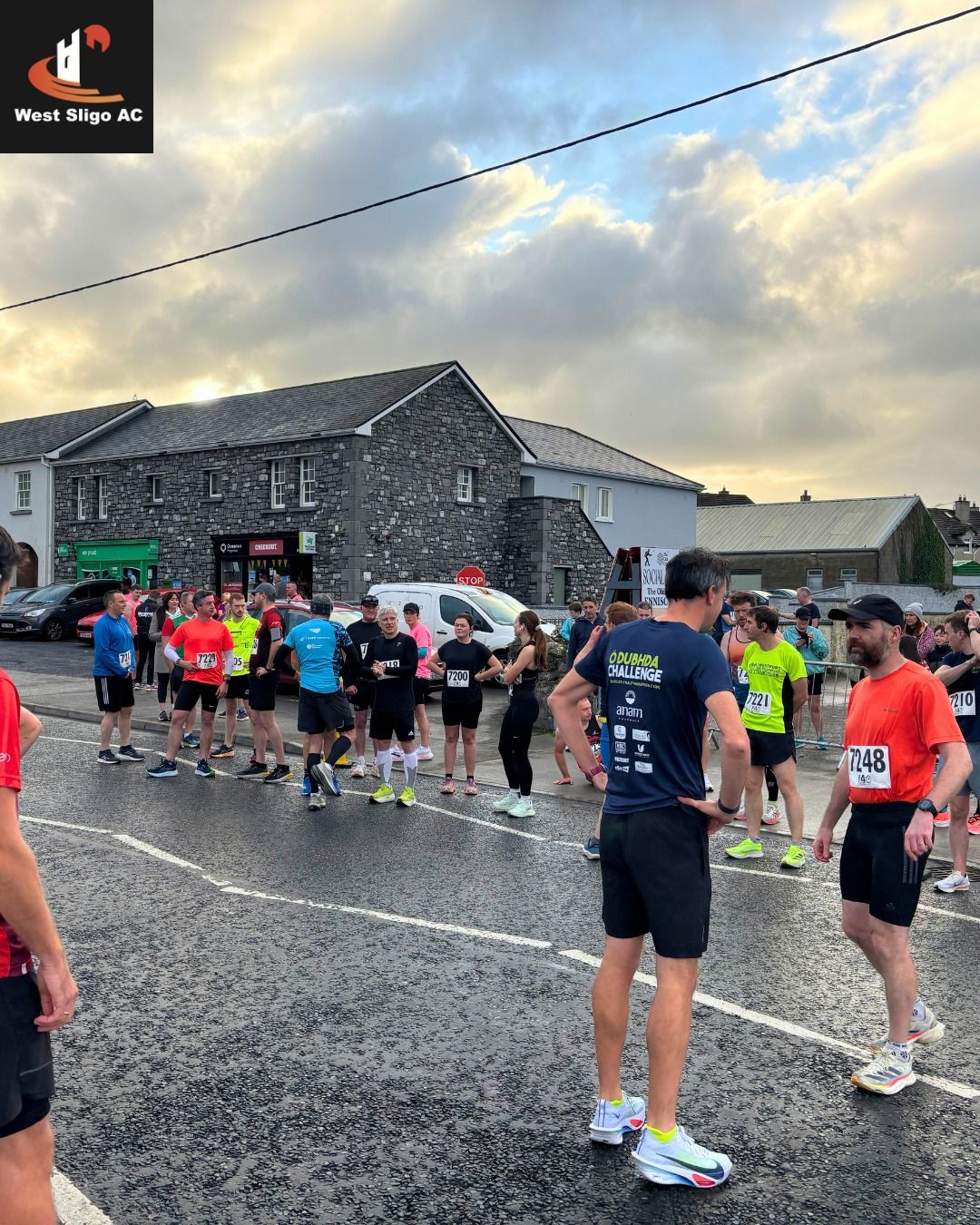 Runners at the start line of the O'Dubhda Challenge in Enniscrone